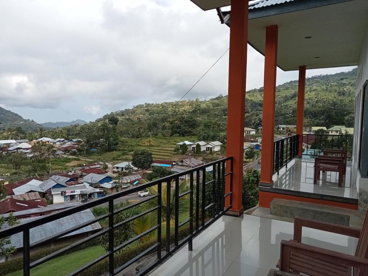 Moni Mahalika Hotel Kelimutu Buitenkant foto