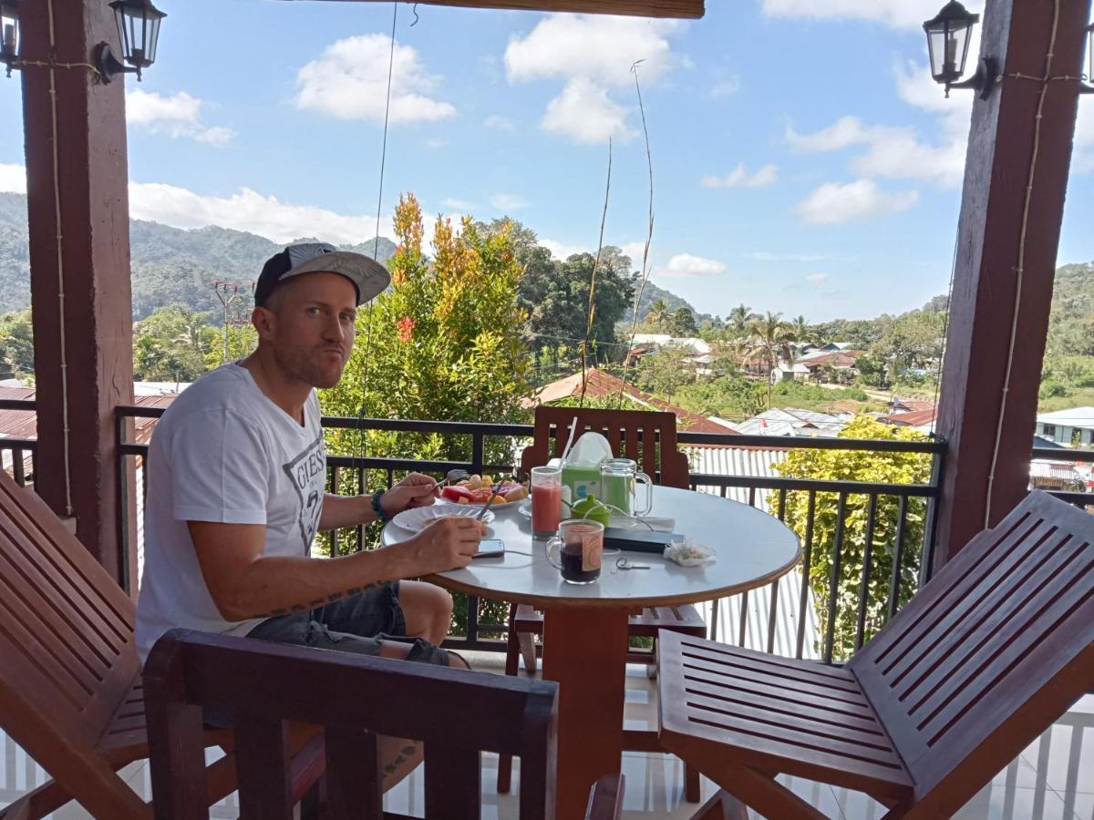 Moni Mahalika Hotel Kelimutu Buitenkant foto