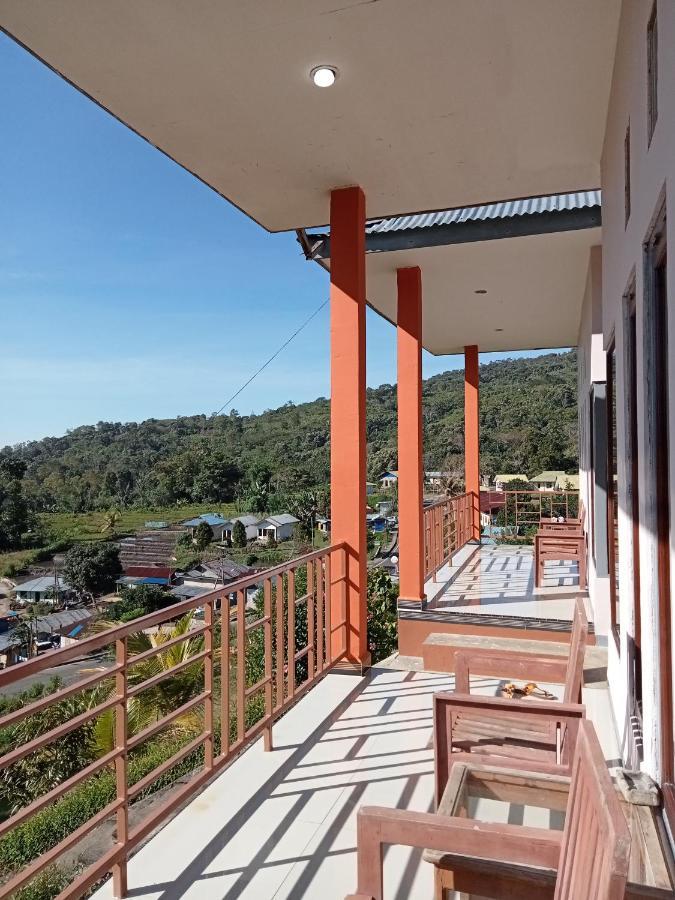 Moni Mahalika Hotel Kelimutu Buitenkant foto