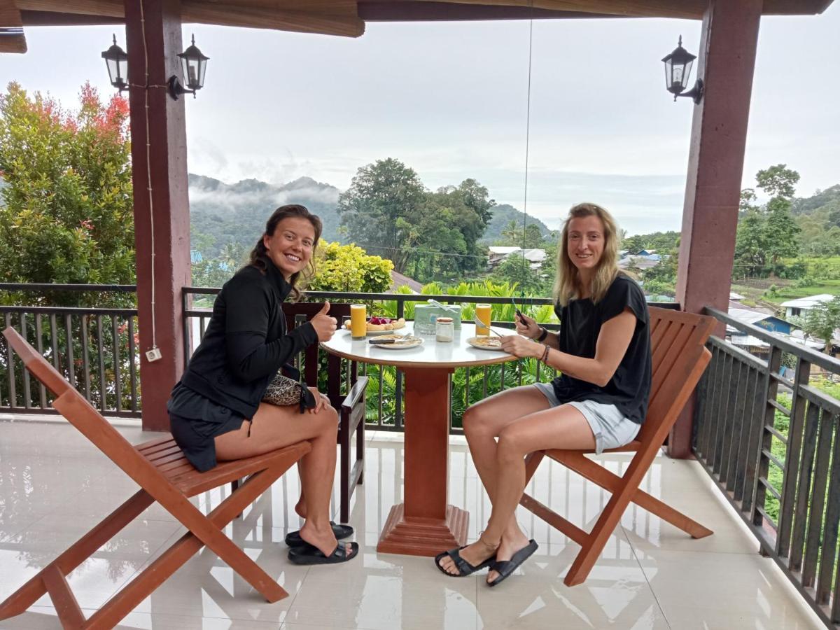 Moni Mahalika Hotel Kelimutu Buitenkant foto