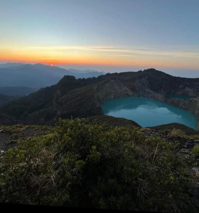 Moni Mahalika Hotel Kelimutu Buitenkant foto